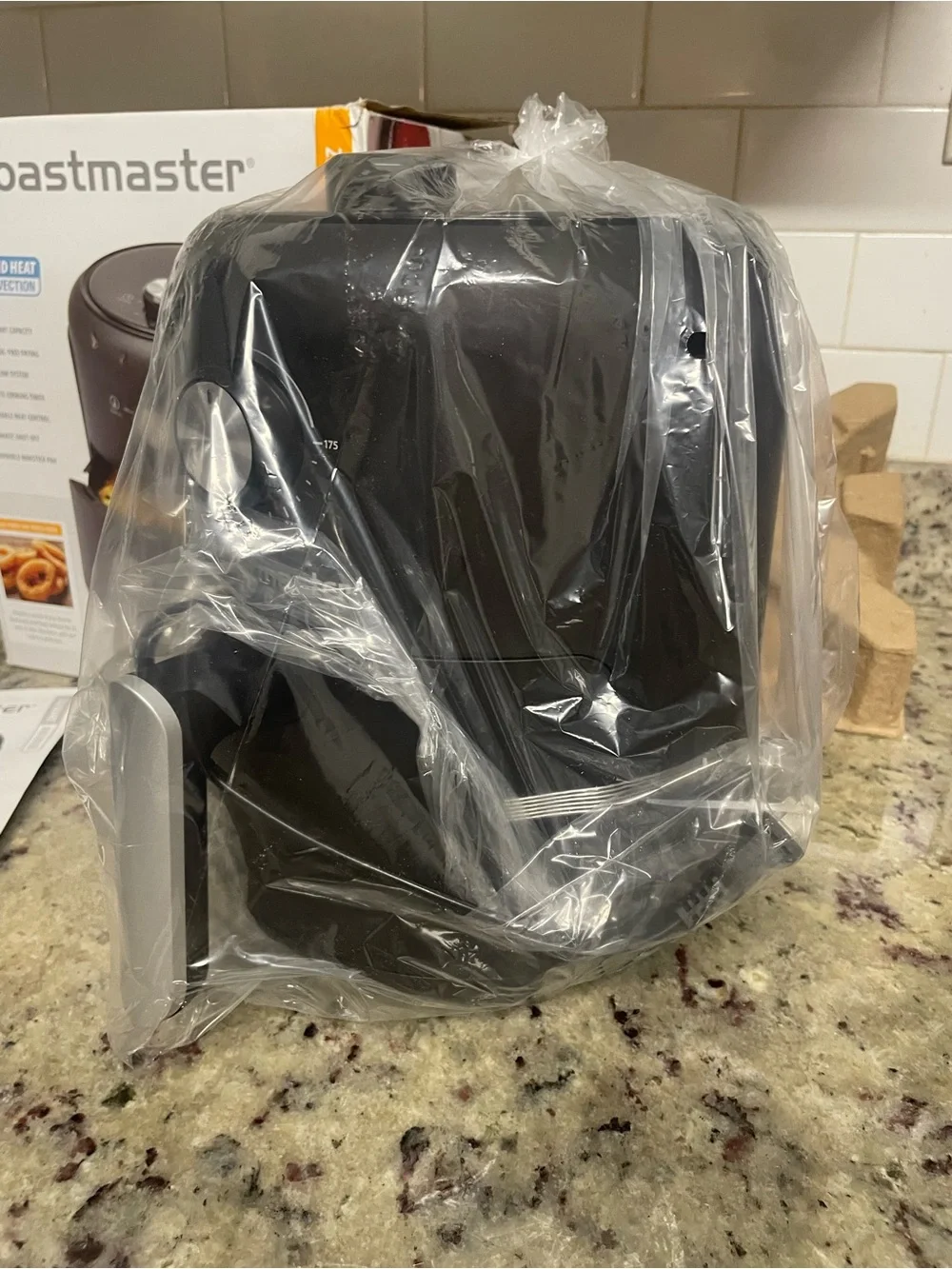 New Toastmaster air fryer 2.6 quart kitchen cooler appliance compact electric to